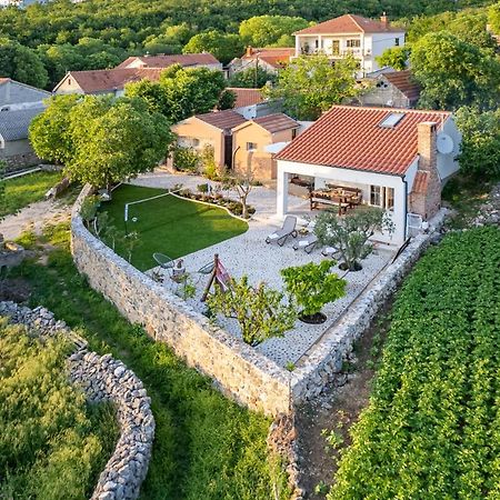 Holiday Home - Villa Thorak Anić Dış mekan fotoğraf