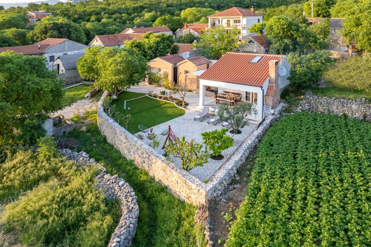 Holiday Home - Villa Thorak Anić Dış mekan fotoğraf