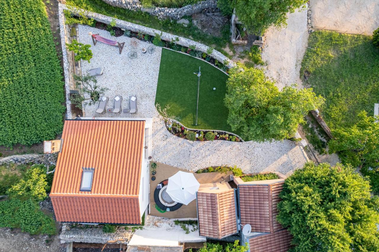 Holiday Home - Villa Thorak Anić Dış mekan fotoğraf