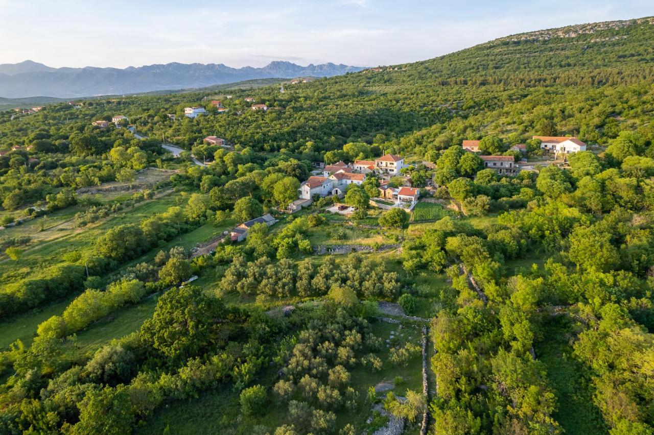 Holiday Home - Villa Thorak Anić Dış mekan fotoğraf
