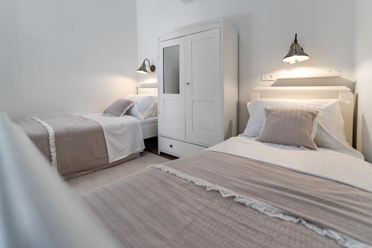 Holiday Home - Villa Thorak Anić Dış mekan fotoğraf