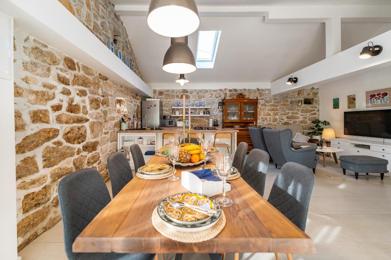 Holiday Home - Villa Thorak Anić Dış mekan fotoğraf